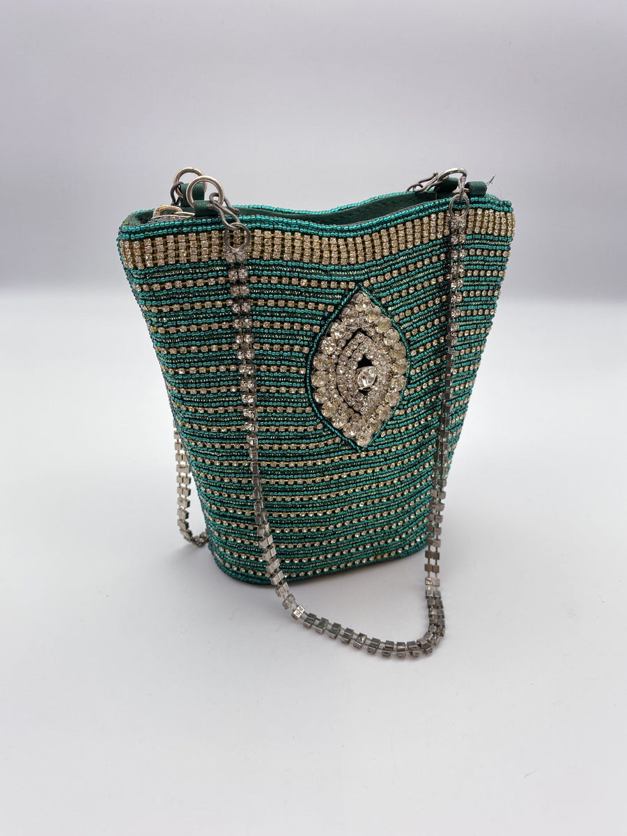 Silver party clutch discount