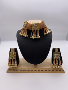 Choker Set in Kundan and Semi-Precious Stones, Salmon Peach Crystals, Ivory Pearls - Adjustable Necklace with Sqare Shaped Earrings