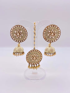 Earring Tikka Set - Vanilla Meenakari with Gold Engraving