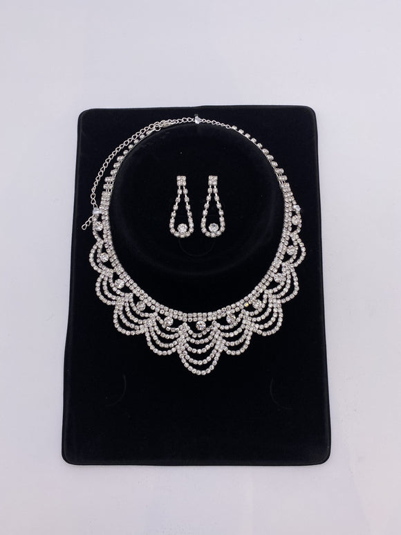 Kids Set in Silver Base with Small Rhinestones with Earrings