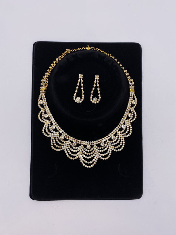 Kids Set Gold Base with Small Rhinestones with Earrings