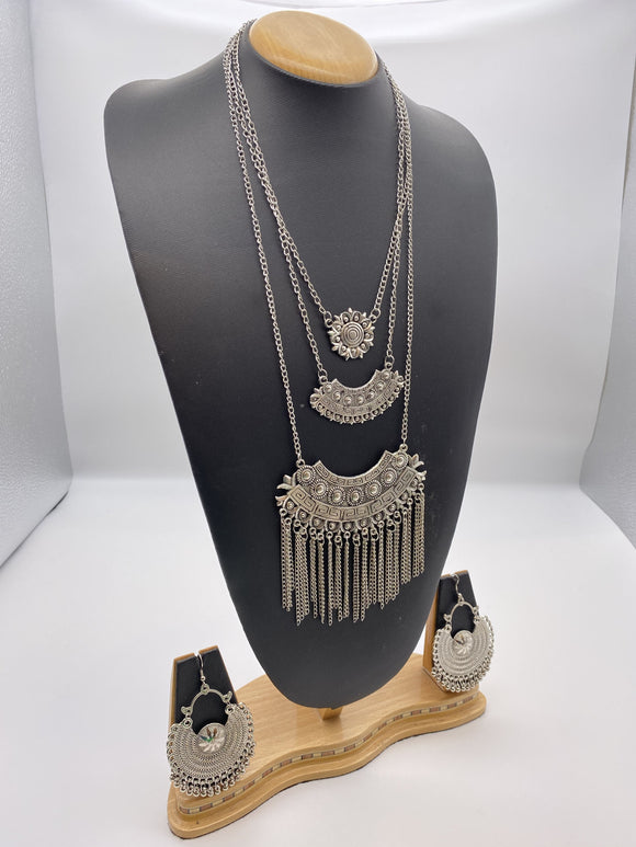 Three Strand Rani Haar with Vintage Pendant and Small Round earrings - Afgahni Collection